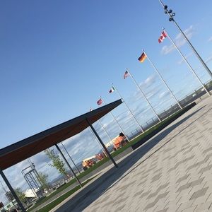 Meet your Posher, Carine